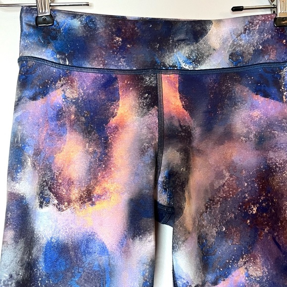 Athleta Girls Galaxy Space Print Chit Chat Leggings Sz XL - Picture 3 of 6